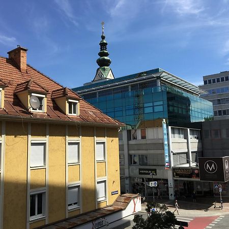 Die Stadtkanzlei 克拉根福 外观 照片